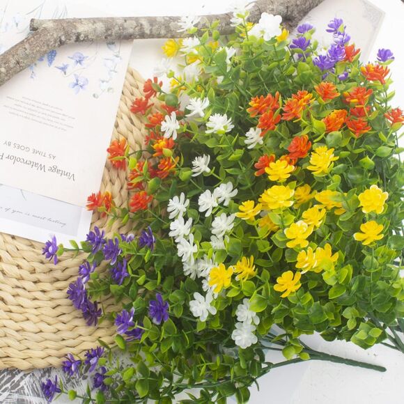 Grunyia 8 Bundles Eucalyptus Artificial Outdoors Flowers (Mix) - Picture 3 of 9